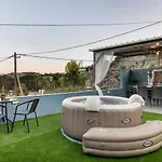 Royal Luxury Studios